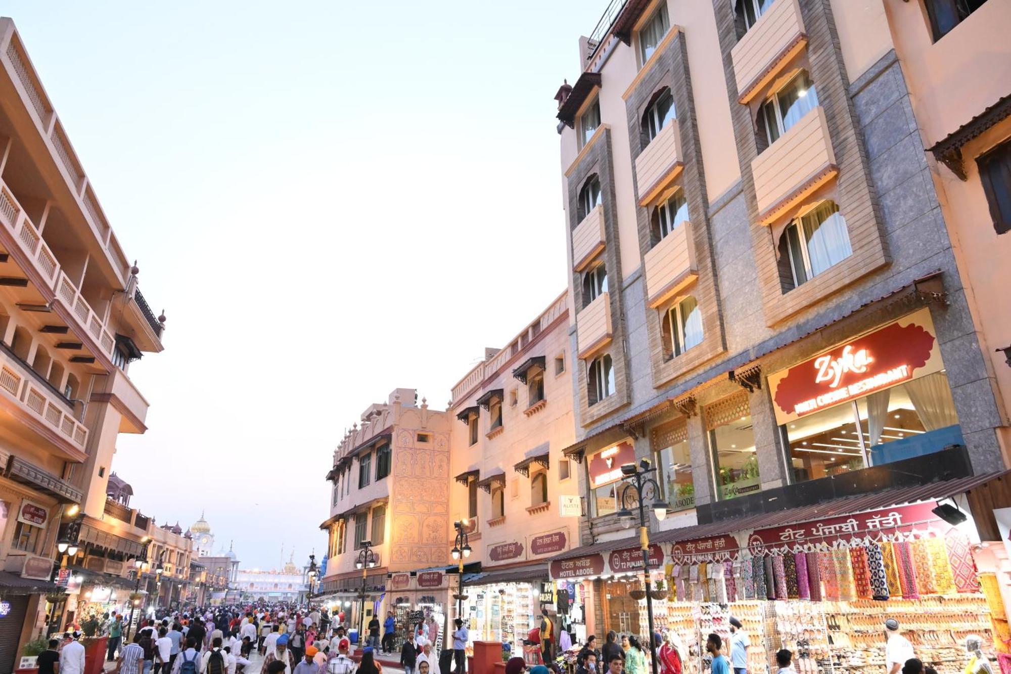 Abode By Aliste Hotels- 2 Minutes Walking To Golden Temple, Amritsar Exterior foto